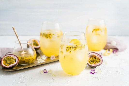 Passion Fruit Spritz: легкий коктейль з маракуєю